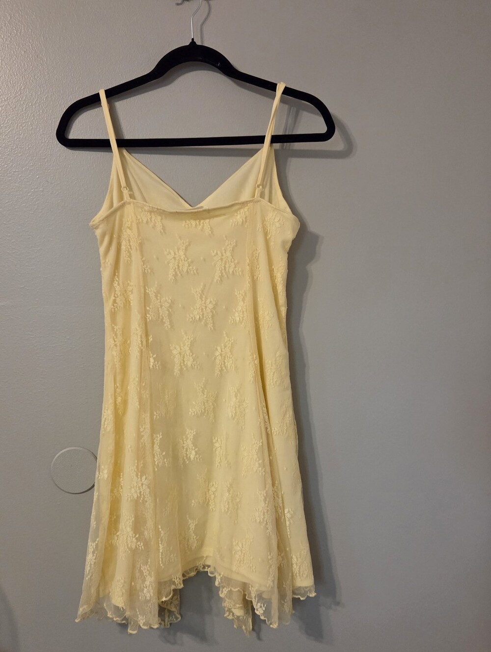No Comment Women's Butter Yellow Floral Lace Slip Mini Dress Sz M Boho Coquette - Picture 3 of 9